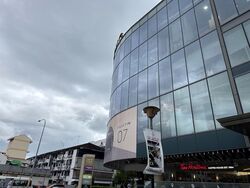 Eastgate (D15), Retail #534422311